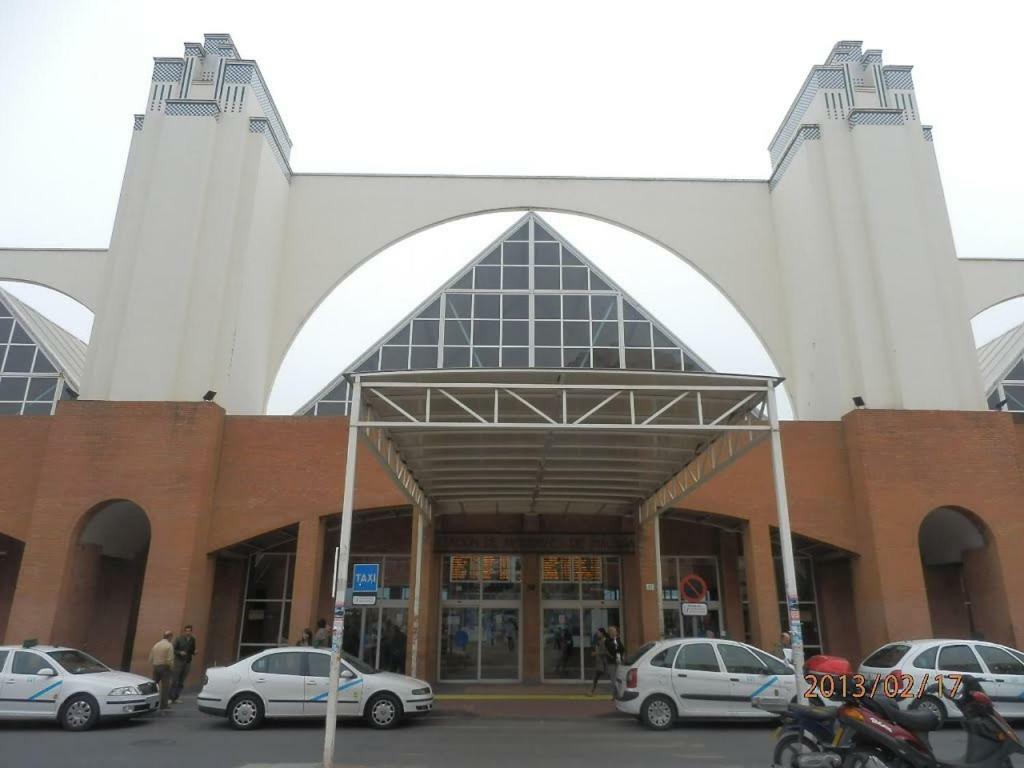 מאלגה Apartamento El Anden De La Estacion מראה חיצוני תמונה